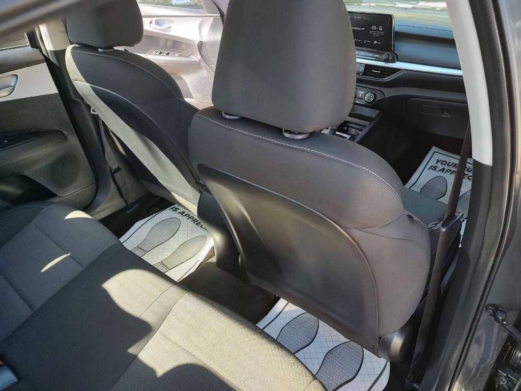 2024 Kia Forte Image 24