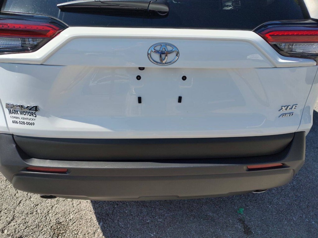 2024 Toyota Rav4 Image 15