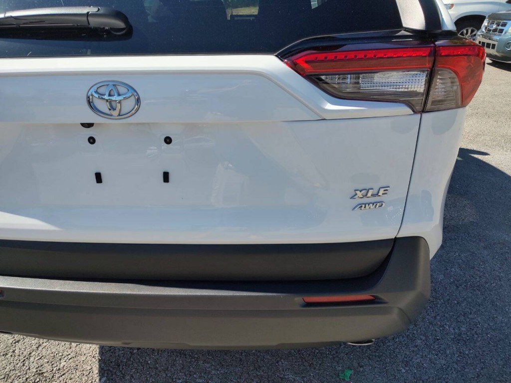 2024 Toyota Rav4 Image 17