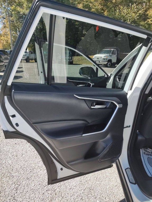 2024 Toyota Rav4 Image 30