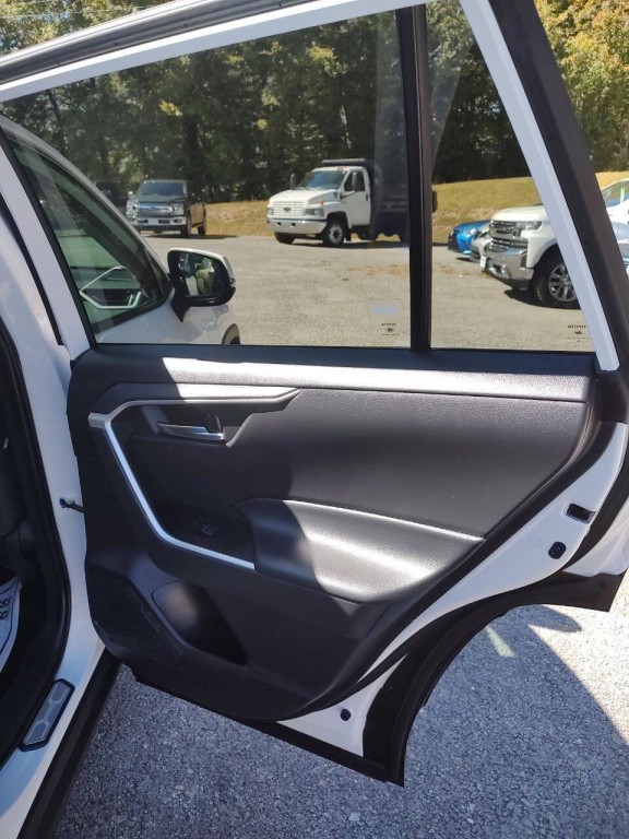 2024 Toyota Rav4 Image 38