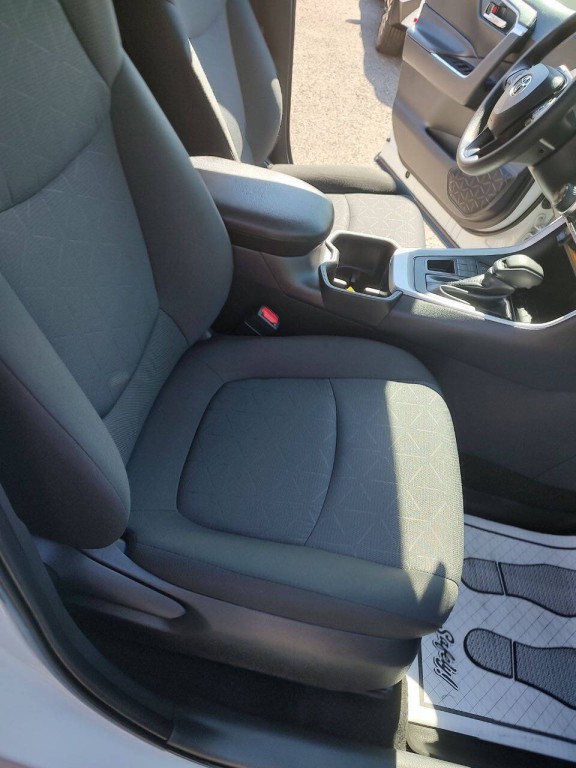 2024 Toyota Rav4 Image 40
