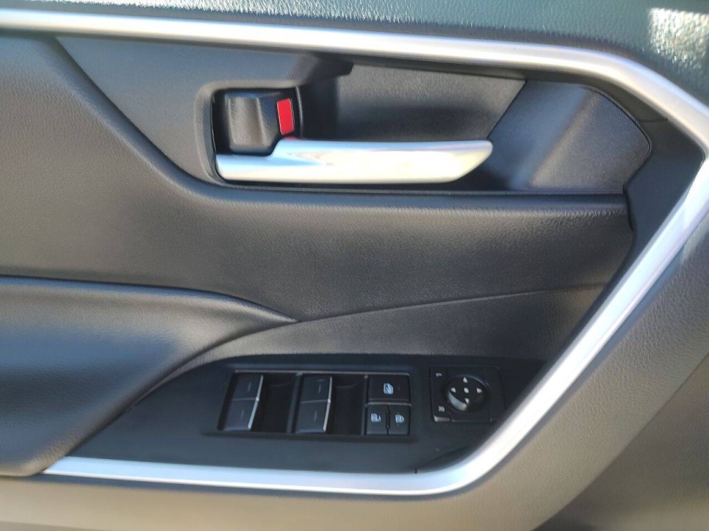 2024 Toyota Rav4 Image 63