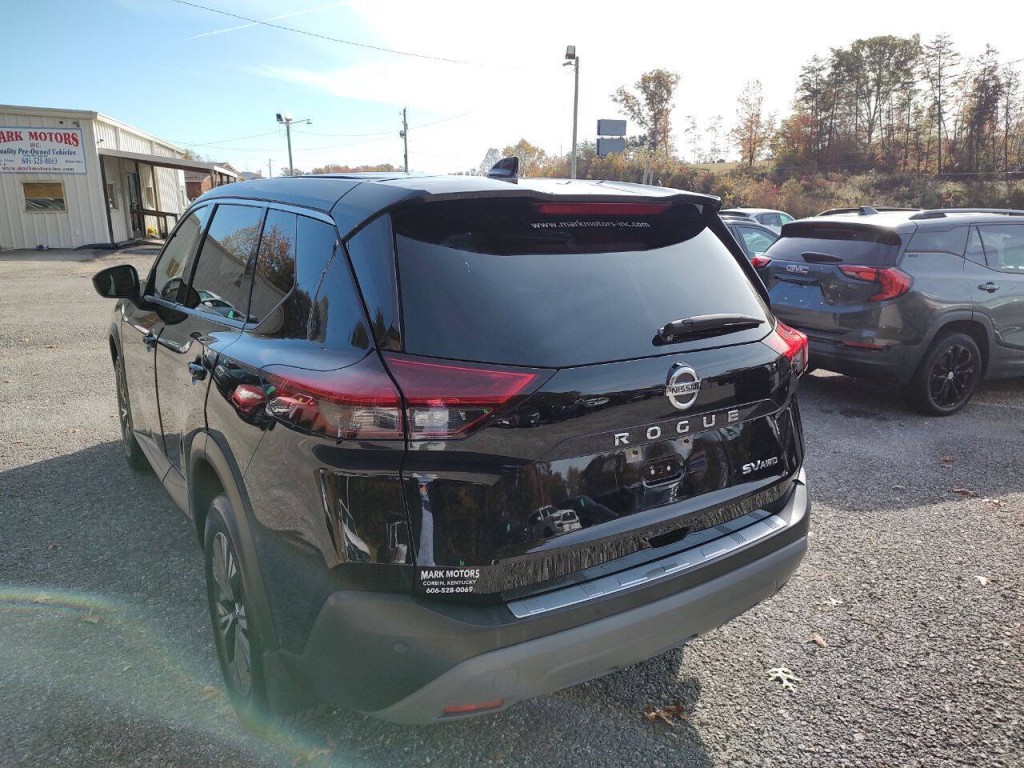 2021 Nissan Rogue Image 8