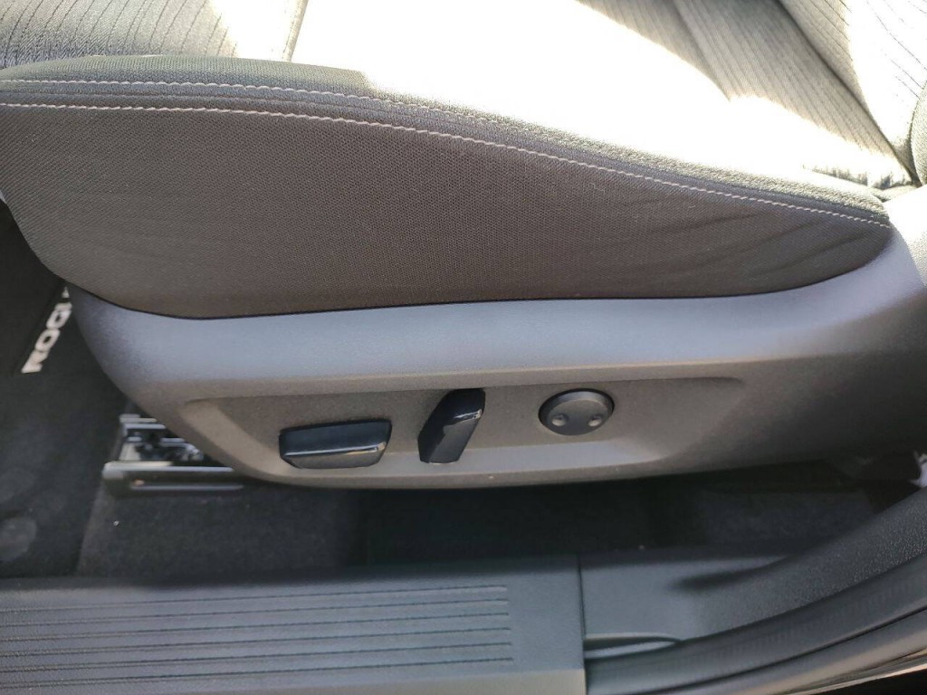 2021 Nissan Rogue Image 17