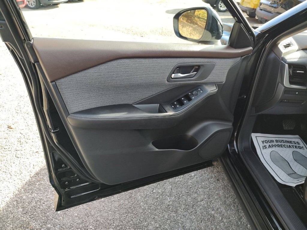 2021 Nissan Rogue Image 19