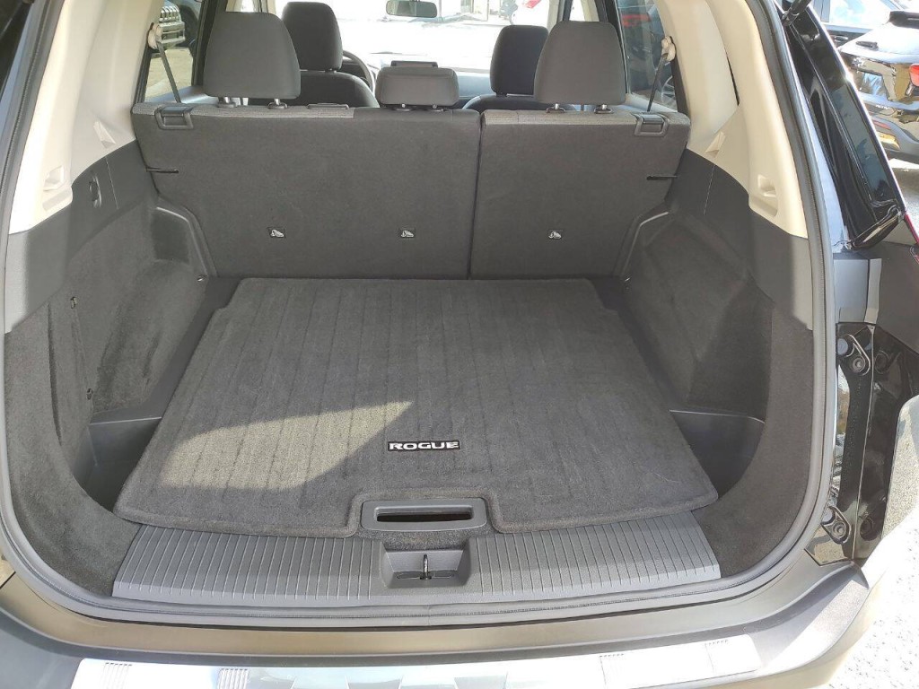 2021 Nissan Rogue Image 26