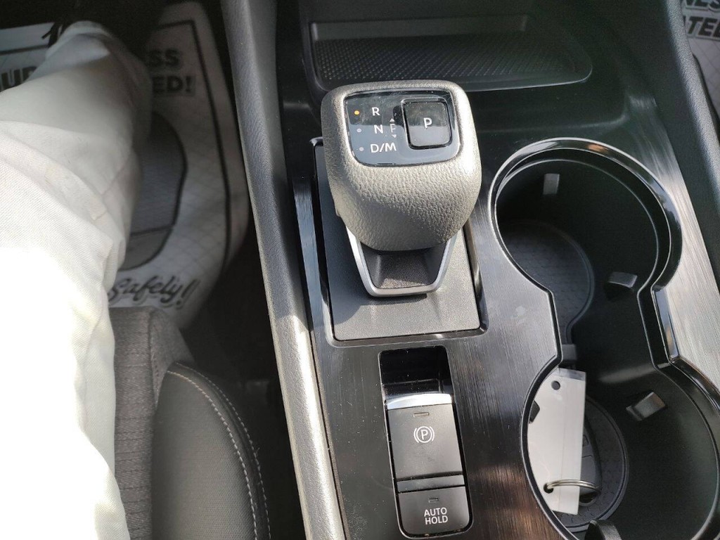 2021 Nissan Rogue Image 41