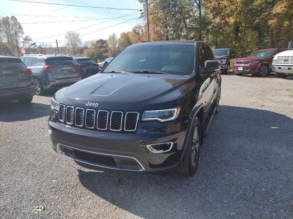 2021 Jeep Grand Cherokee Image 2