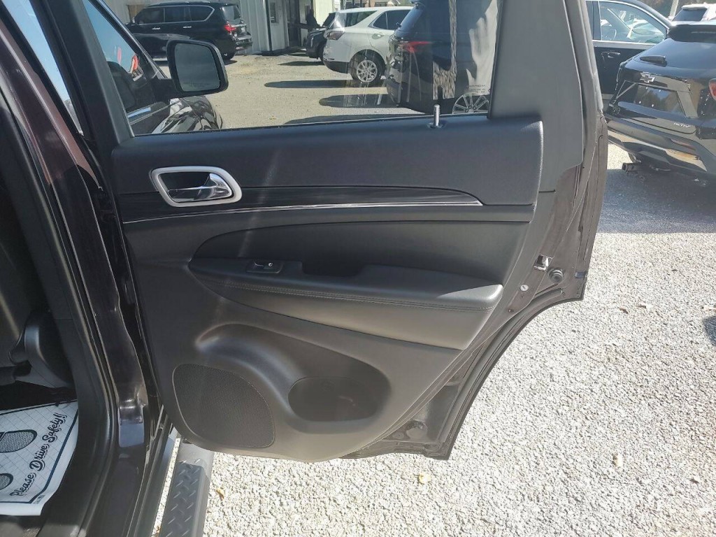 2021 Jeep Grand Cherokee Image 36