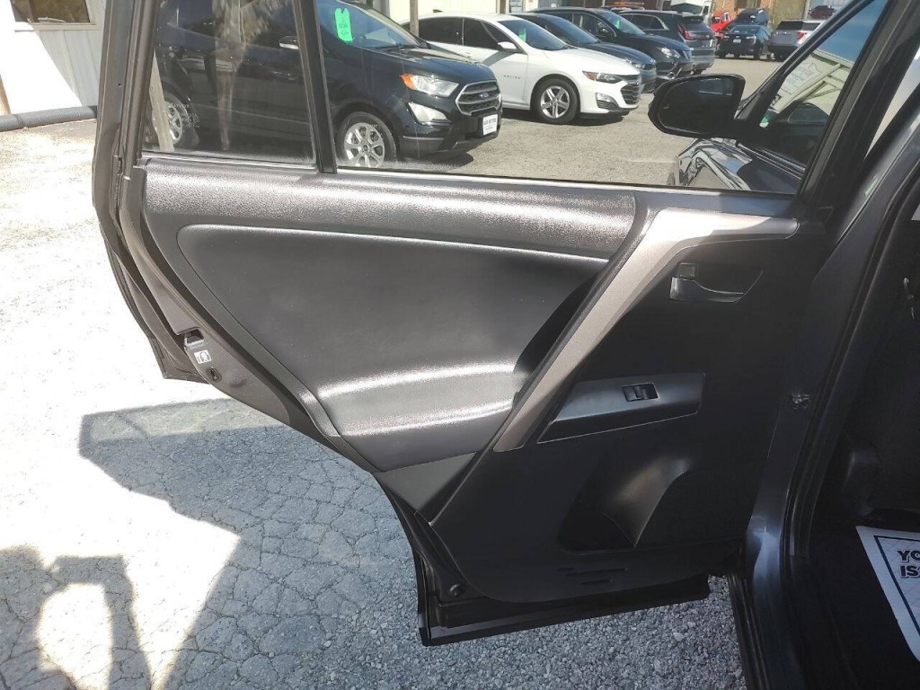 2016 Toyota Rav4 Image 20