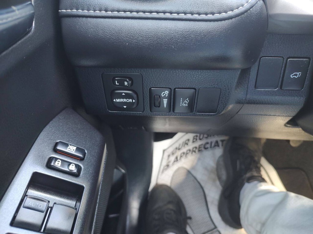2016 Toyota Rav4 Image 40