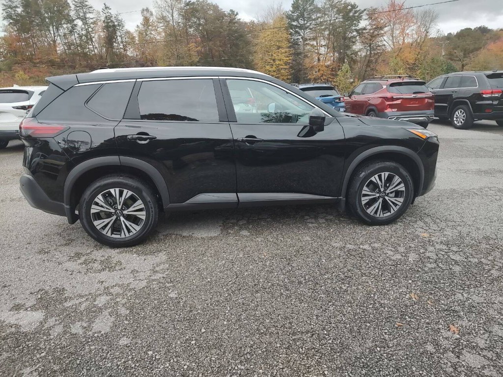 2023 Nissan Rogue Image 5