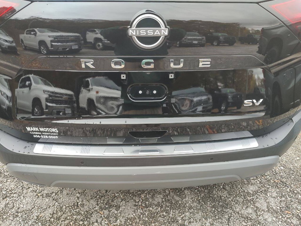 2023 Nissan Rogue Image 32
