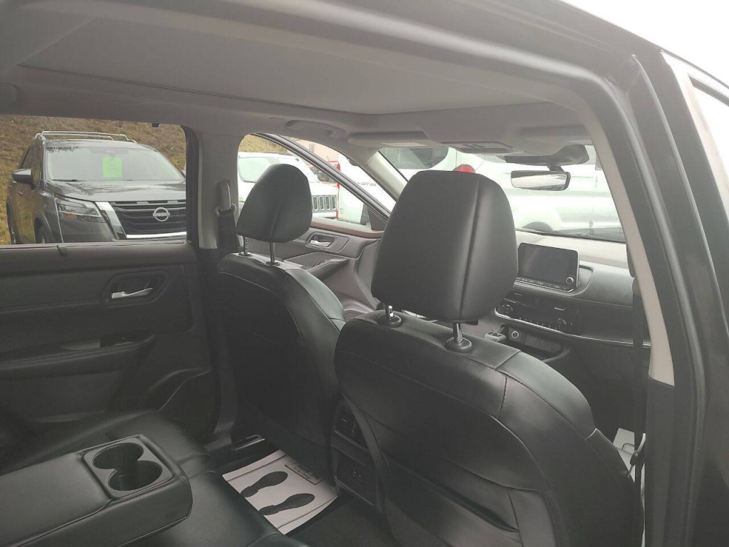 2023 Nissan Rogue Image 35