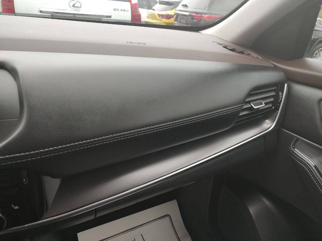 2023 Nissan Rogue Image 42