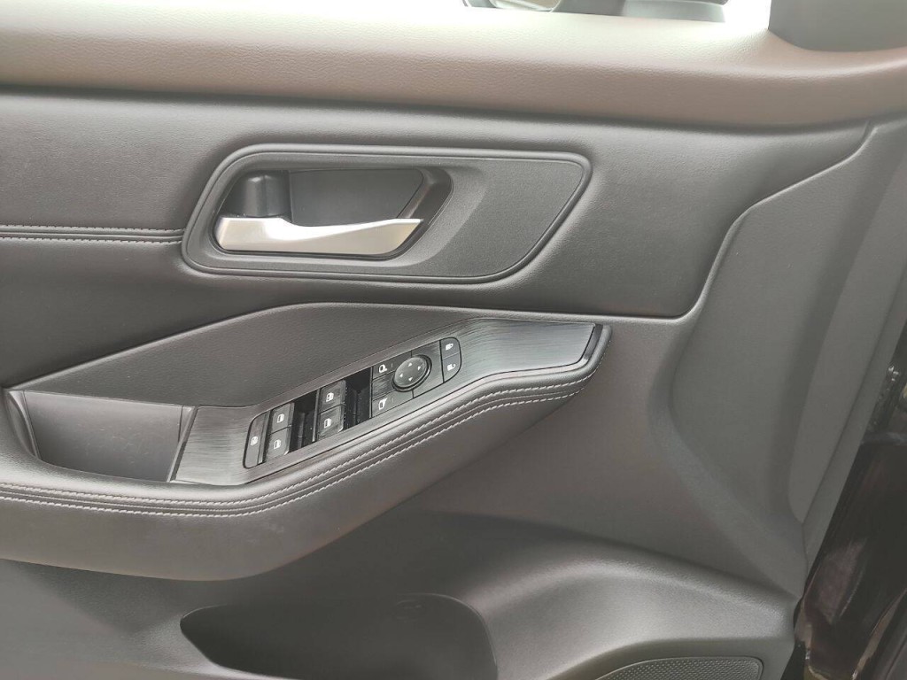 2023 Nissan Rogue Image 59