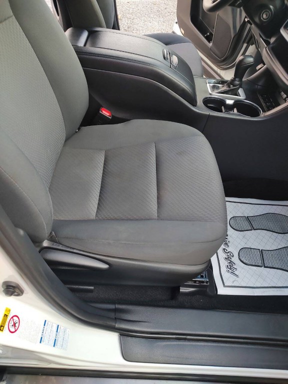 2019 Toyota Highlander Image 36