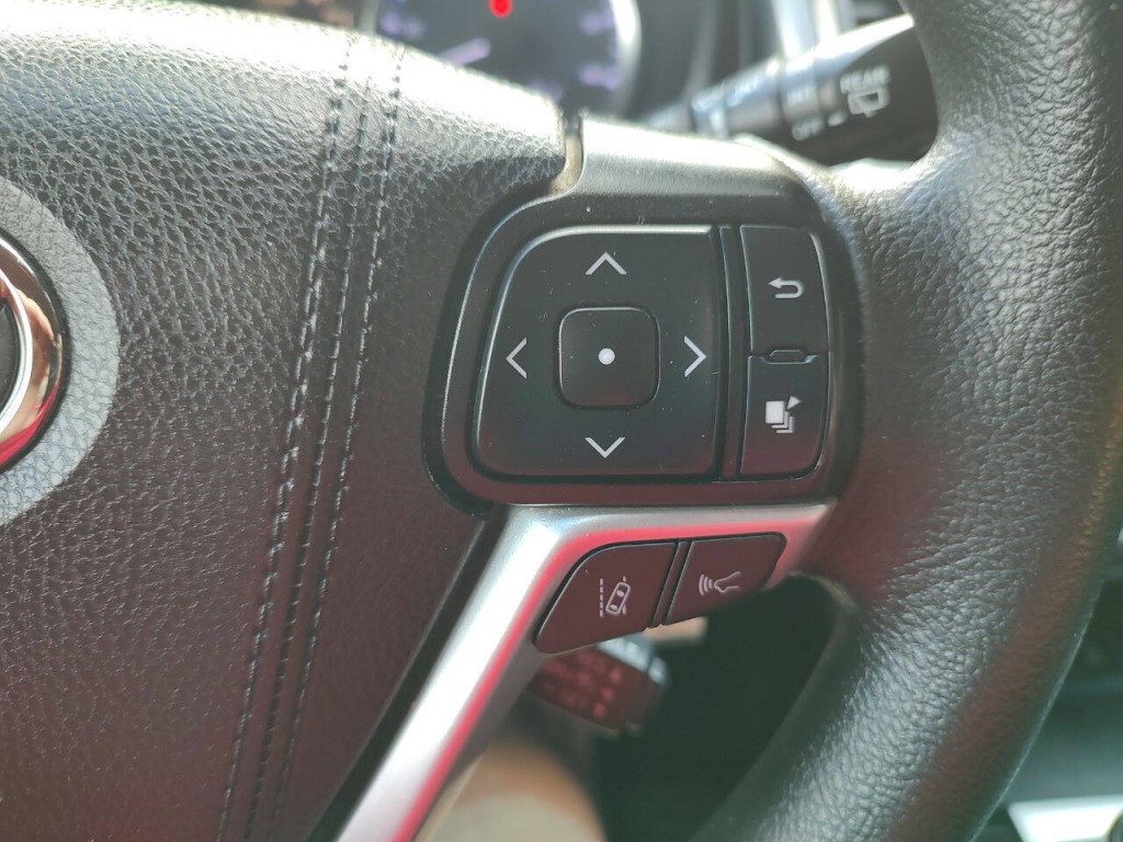 2019 Toyota Highlander Image 54