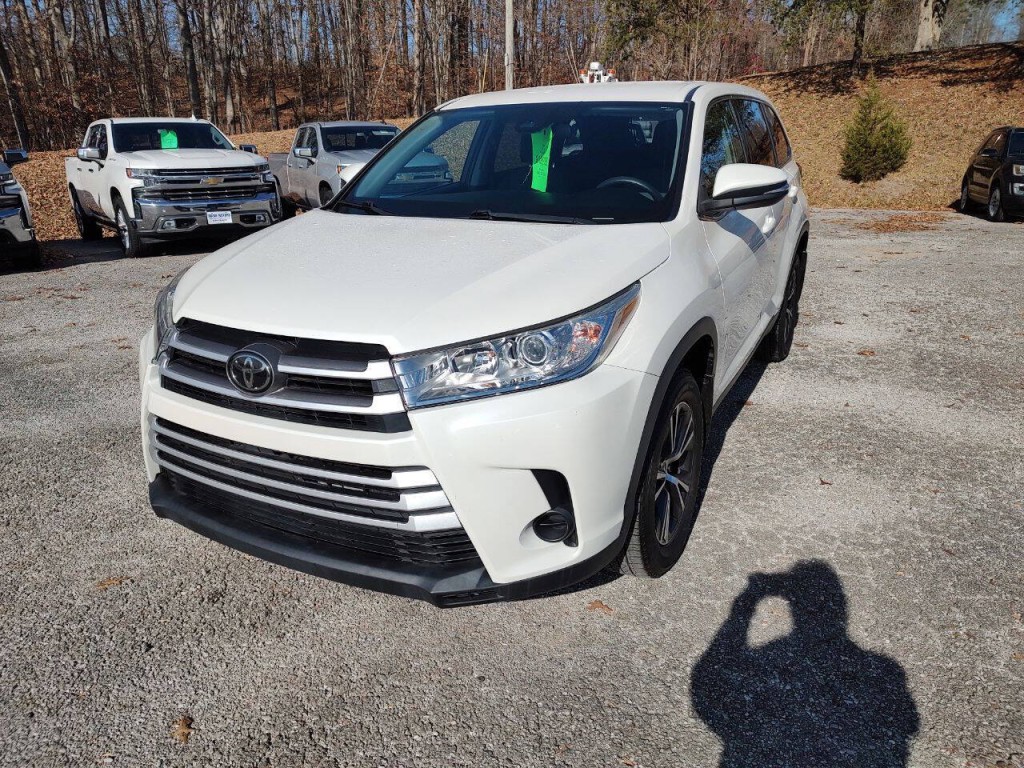 2019 Toyota Highlander Image 2
