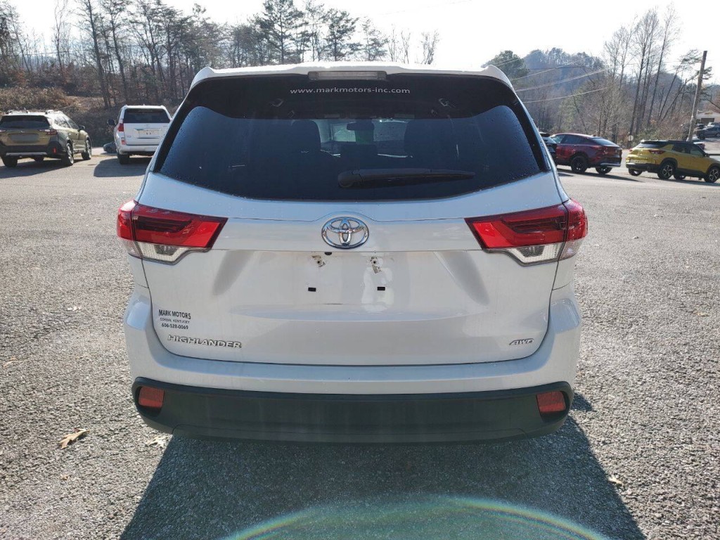 2019 Toyota Highlander Image 10