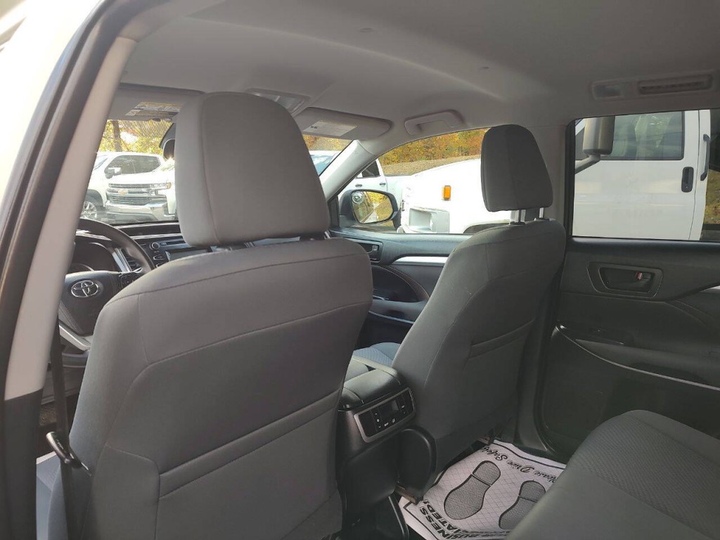 2019 Toyota Highlander Image 24