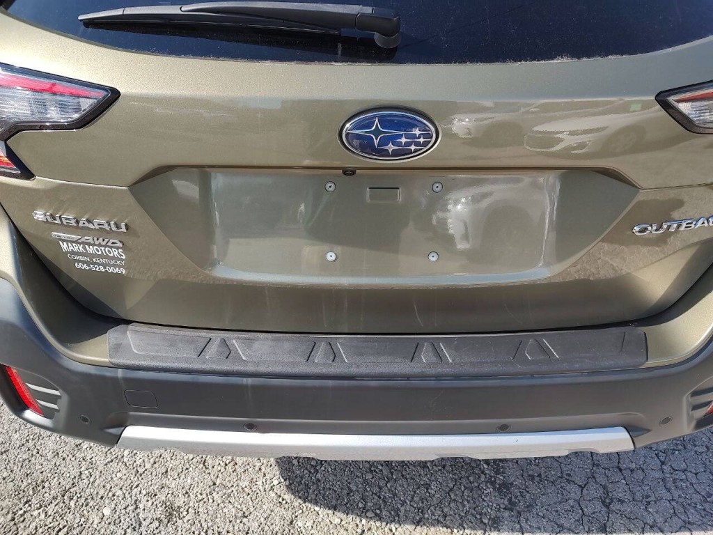 2021 Subaru Outback Image 15