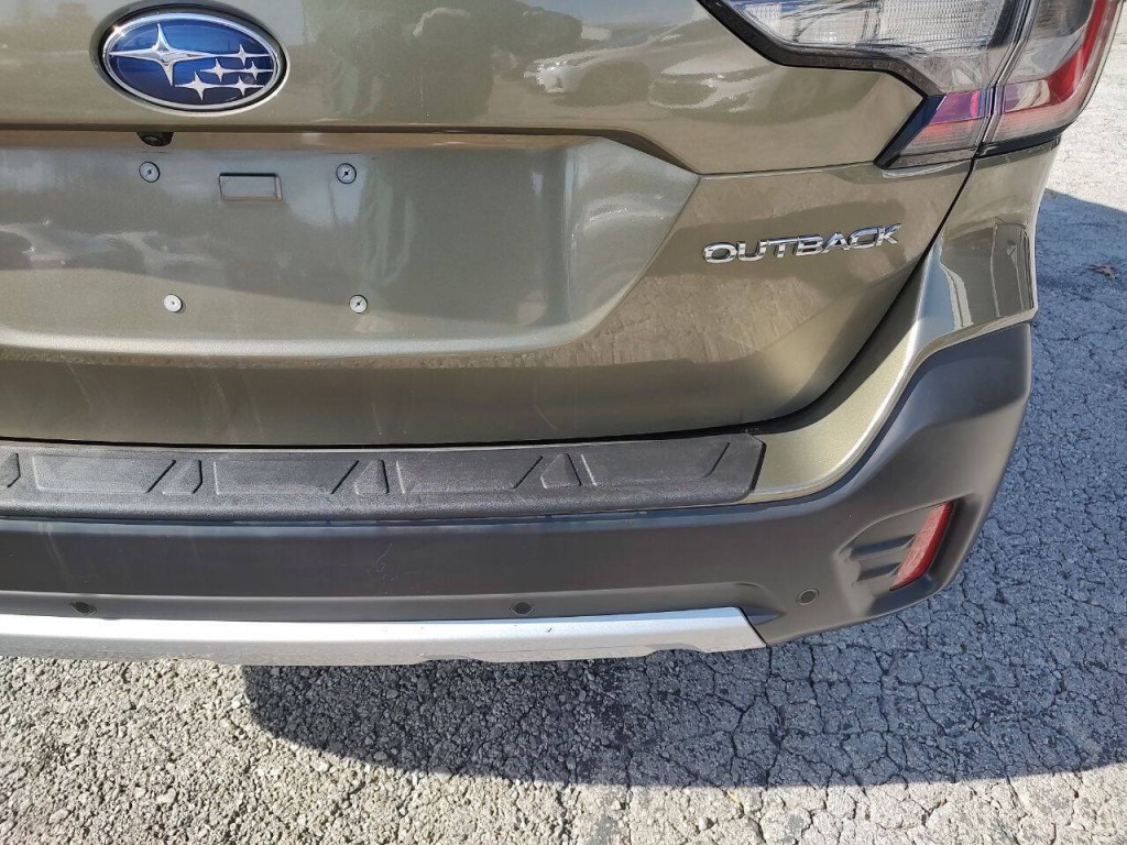 2021 Subaru Outback Image 18