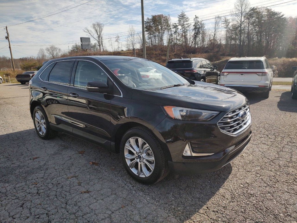 2022 Ford Edge Image 5