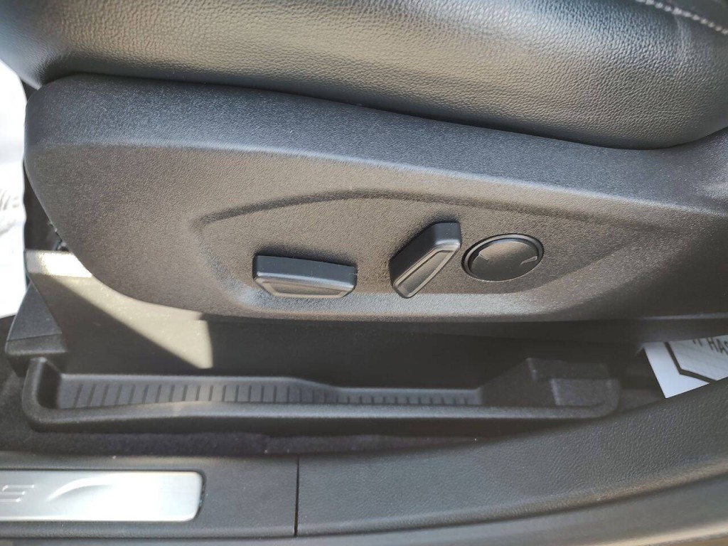 2022 Ford Edge Image 20