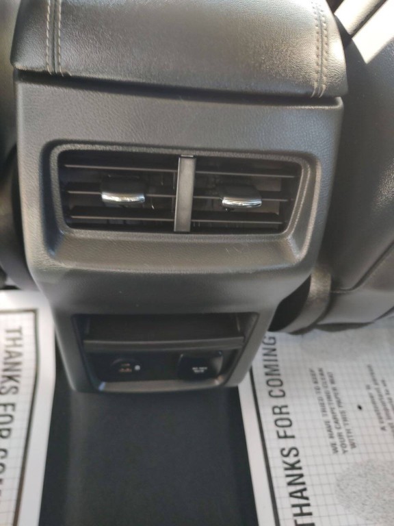 2022 Ford Edge Image 28