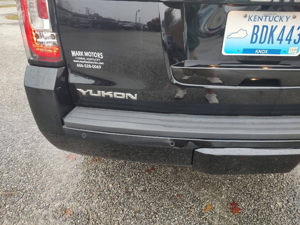 2019 GMC Yukon Image 16