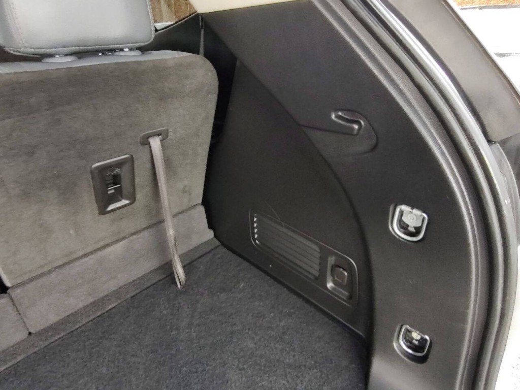 2020 Buick Enclave Image 32