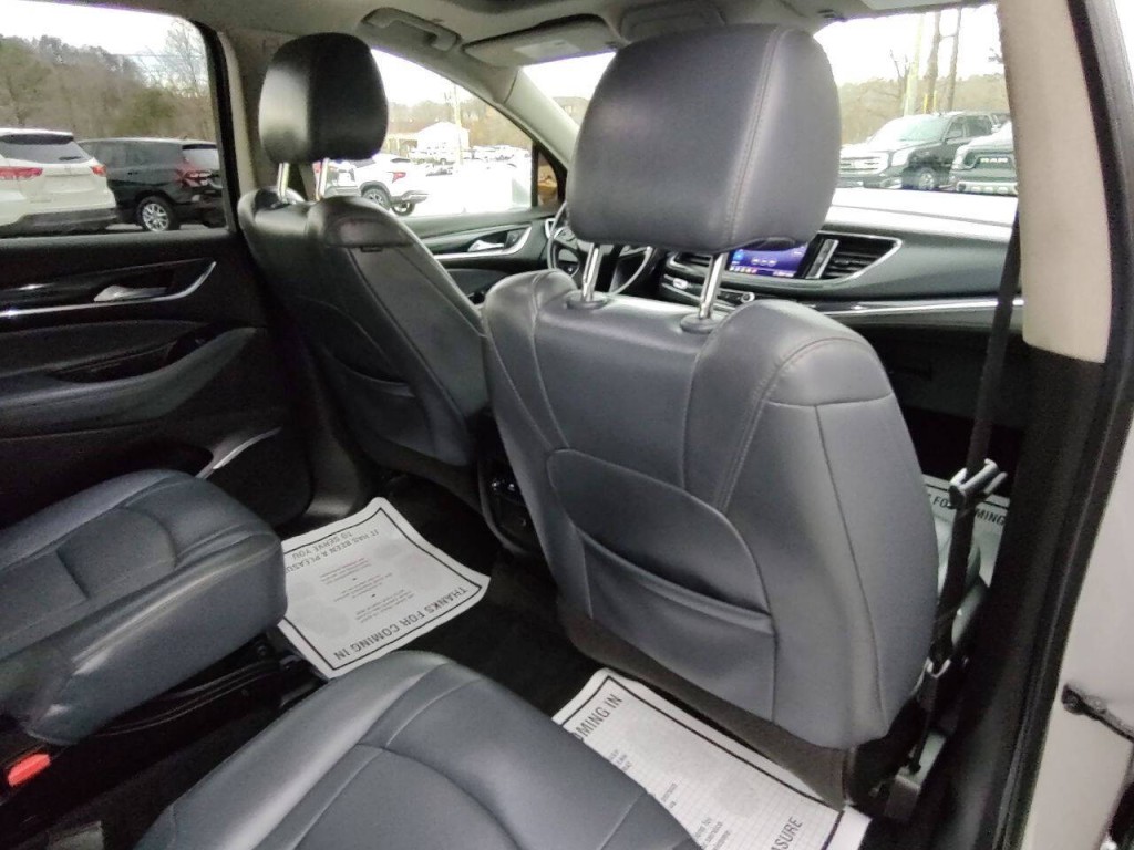 2020 Buick Enclave Image 35