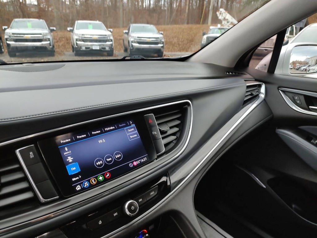 2020 Buick Enclave Image 41