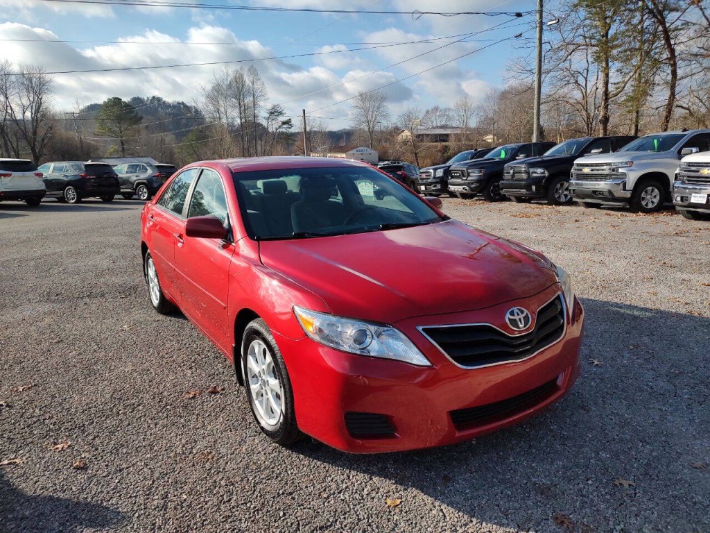 2011 Toyota Camry Image 3