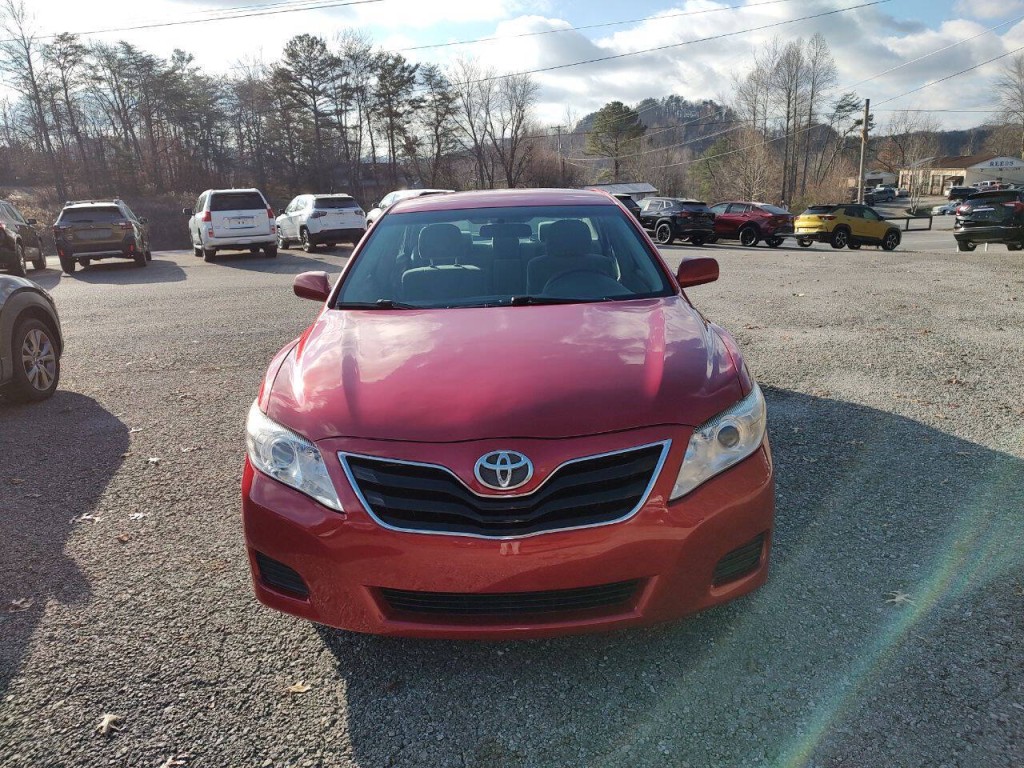 2011 Toyota Camry Image 4