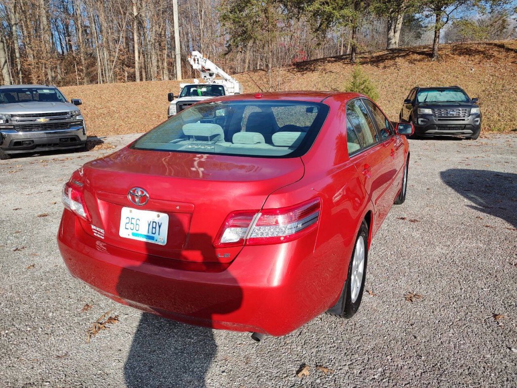 2011 Toyota Camry Image 7