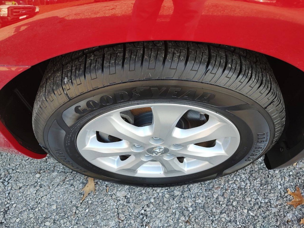 2011 Toyota Camry Image 11