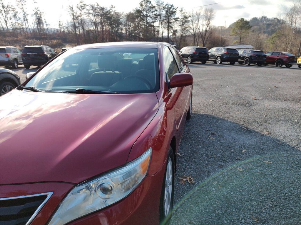 2011 Toyota Camry Image 12