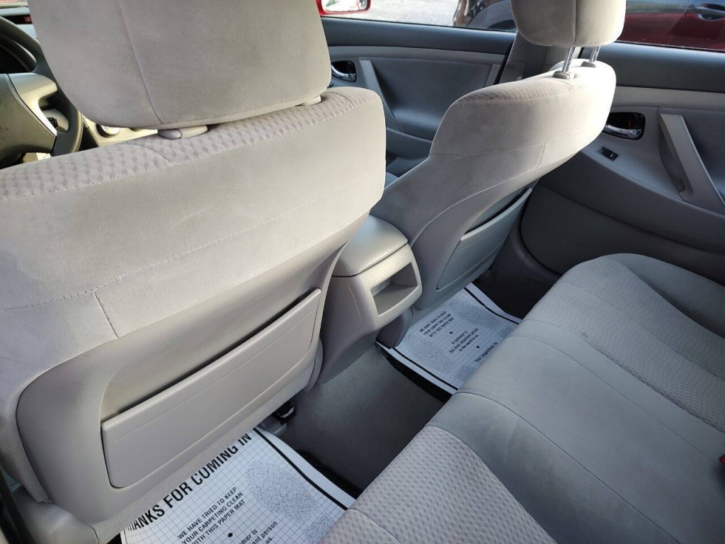 2011 Toyota Camry Image 20