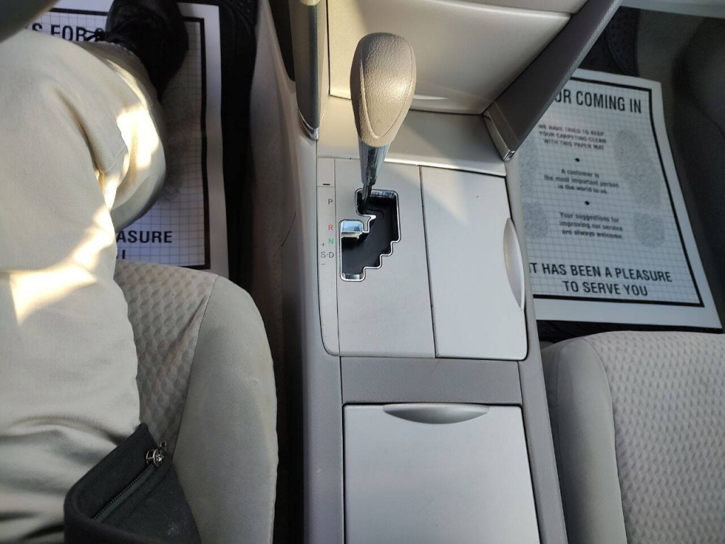 2011 Toyota Camry Image 34