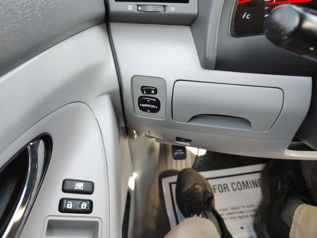 2011 Toyota Camry Image 39