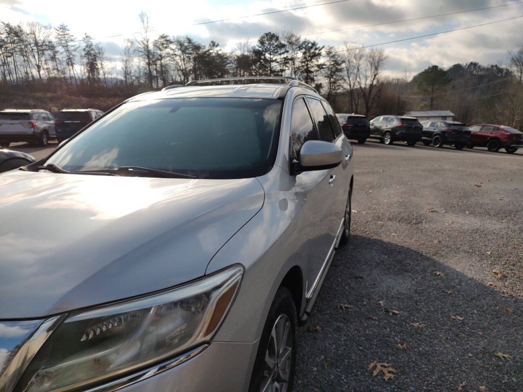 2013 Nissan Pathfinder Image 11