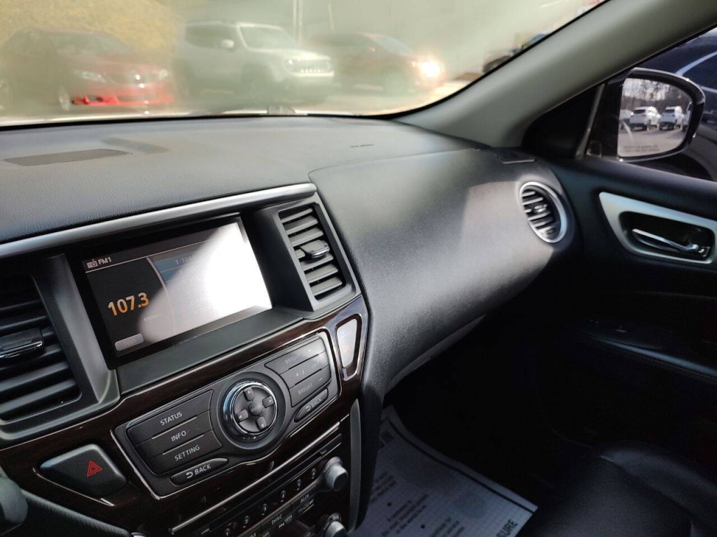 2013 Nissan Pathfinder Image 36