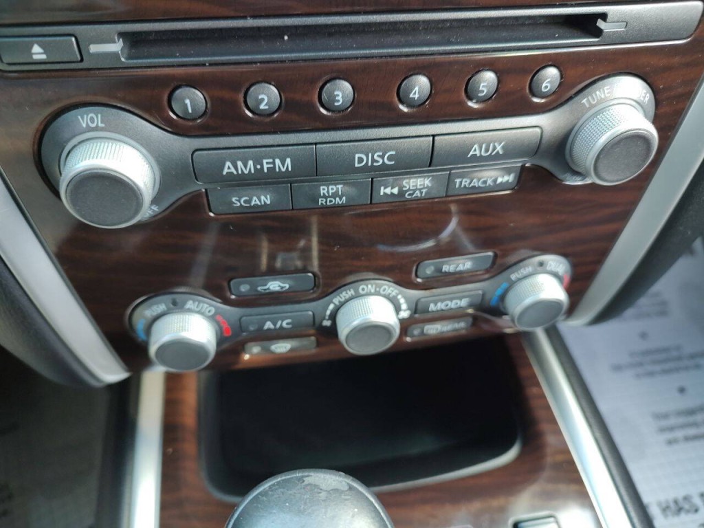 2013 Nissan Pathfinder Image 40