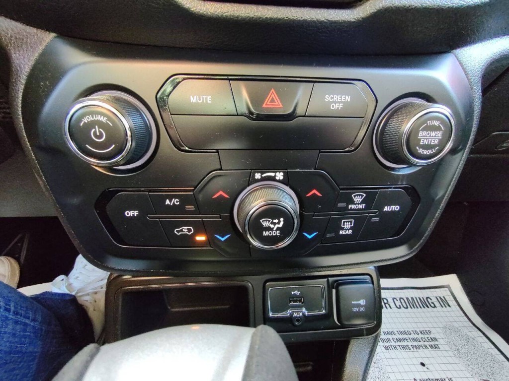 2020 Jeep Renegade Image 30