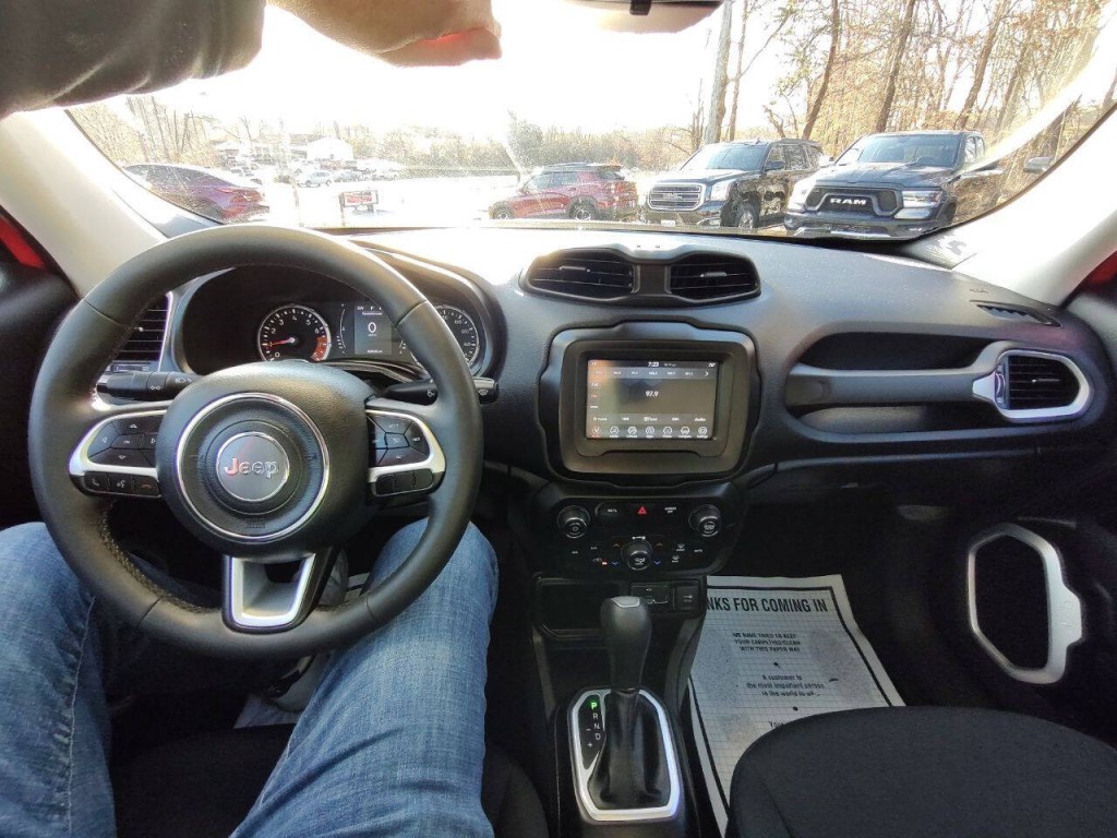 2020 Jeep Renegade Image 31