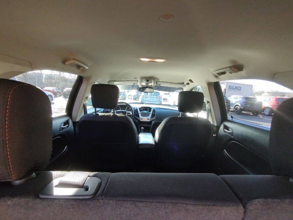 2017 Chevrolet Equinox Image 16