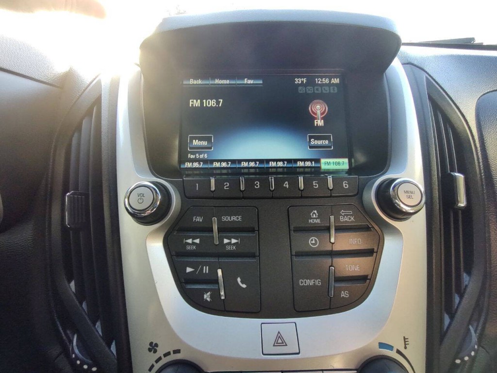 2017 Chevrolet Equinox Image 27